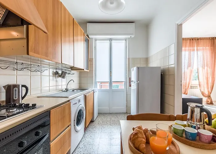 Sunshine House * Lerici